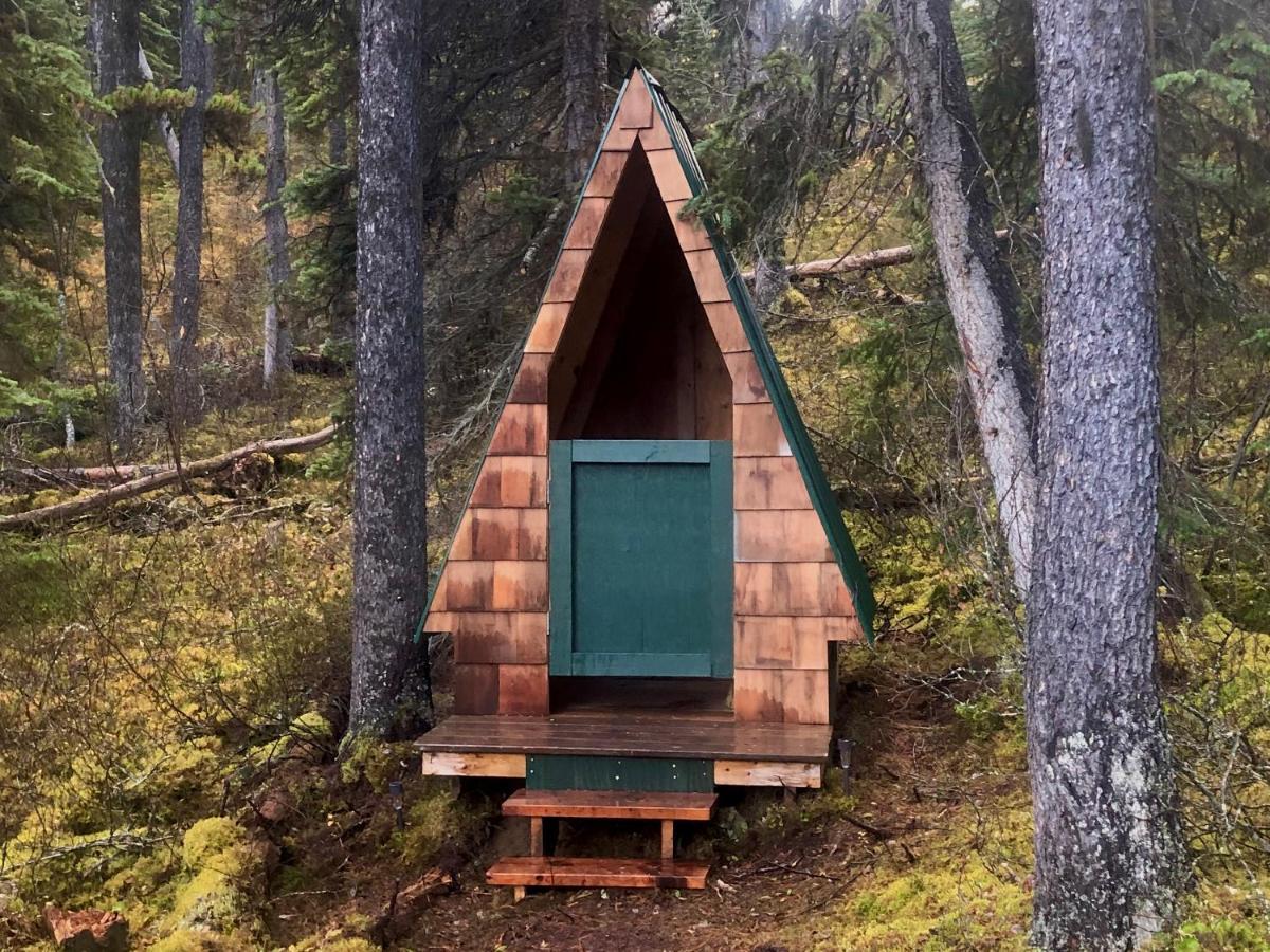 Vines And Puppies Glamping Hideaway Hotel Jade City Exterior photo